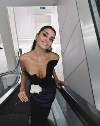 Hande Ercel seksi ifşa fotoğrafı 656
