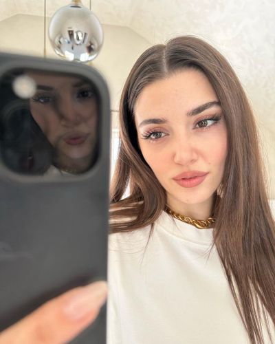 Hande Ercel seksi ifşa fotoğrafı 680
