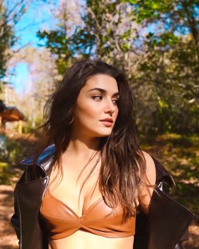 Hande Ercel seksi ifşa fotoğrafı 807