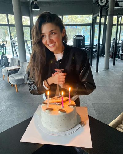 Hande Ercel seksi ifşa fotoğrafı 899