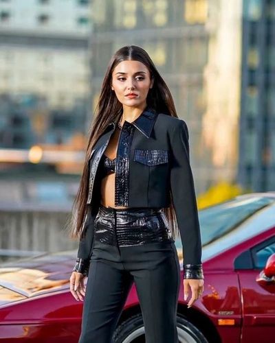 Hande Ercel seksi ifşa fotoğrafı 904