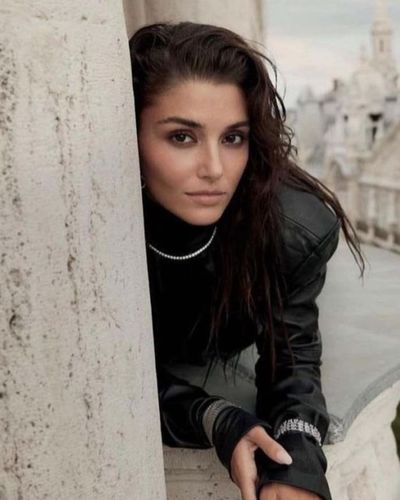 Hande Ercel seksi ifşa fotoğrafı 945