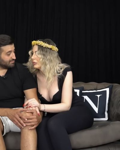 Hande Sarıoğlu seksi ifşa fotoğrafı 103
