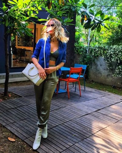 Hande Sarıoğlu seksi ifşa fotoğrafı 65