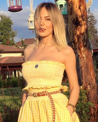 Hande Sarıoğlu seksi ifşa fotoğrafı 76