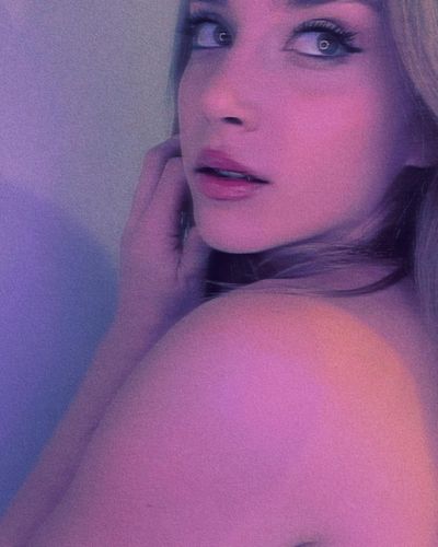 Hayal Köseoğlu seksi ifşa fotoğrafı 134