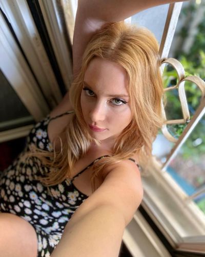 Hayal Köseoğlu seksi ifşa fotoğrafı 154