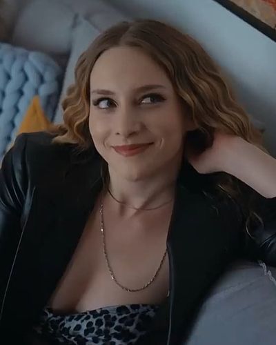 Hayal Köseoğlu seksi ifşa fotoğrafı 213