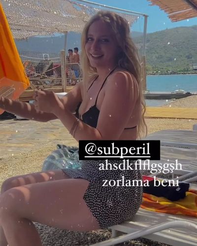 Hayal Köseoğlu seksi ifşa fotoğrafı 231