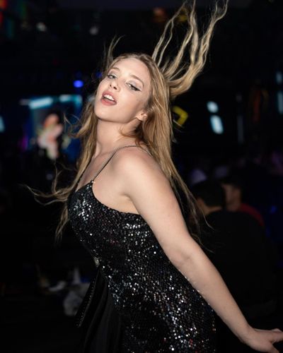 Hayal Köseoğlu seksi ifşa fotoğrafı 236
