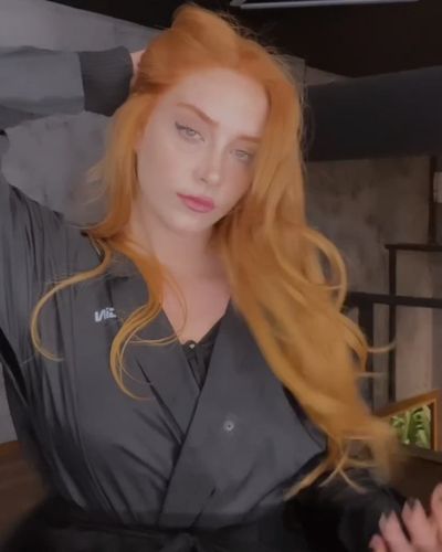 Hayal Köseoğlu seksi ifşa fotoğrafı 257