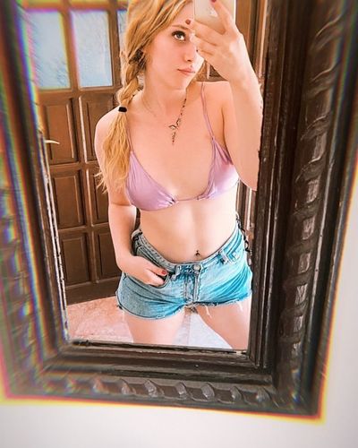 Hayal Köseoğlu seksi ifşa fotoğrafı 301