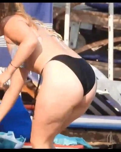 Hayal Köseoğlu seksi ifşa fotoğrafı 310