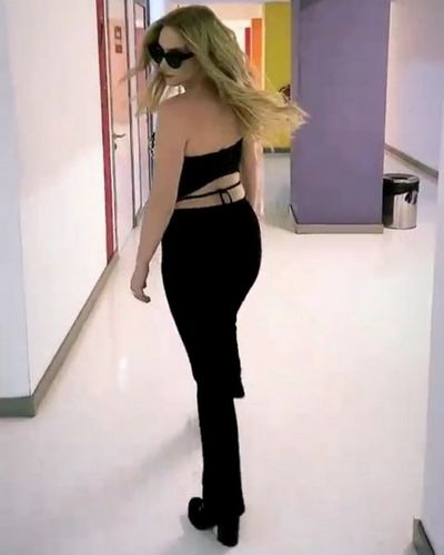 Hayal Köseoğlu seksi ifşa fotoğrafı 322