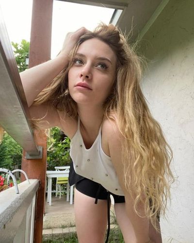 Hayal Köseoğlu seksi ifşa fotoğrafı 359