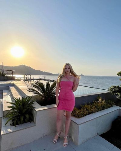 Hayal Köseoğlu seksi ifşa fotoğrafı 36