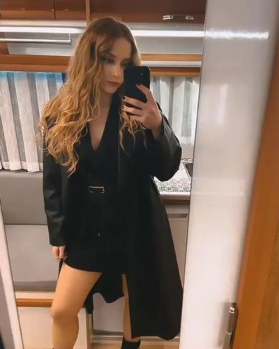 Hayal Köseoğlu seksi ifşa fotoğrafı 378