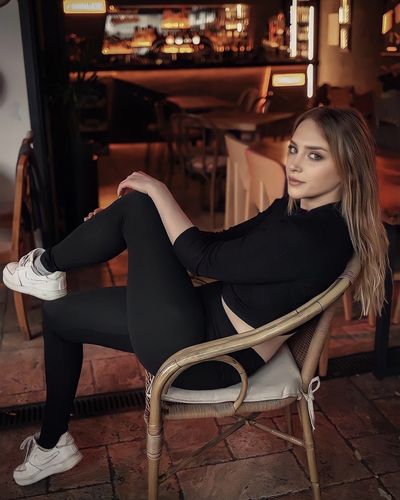 Hayal Köseoğlu seksi ifşa fotoğrafı 421
