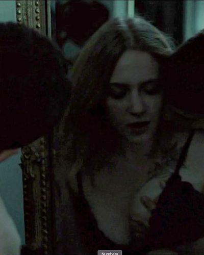Hayal Köseoğlu seksi ifşa fotoğrafı 423