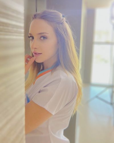 Hayal Köseoğlu seksi ifşa fotoğrafı 441