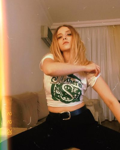 Hayal Köseoğlu seksi ifşa fotoğrafı 472