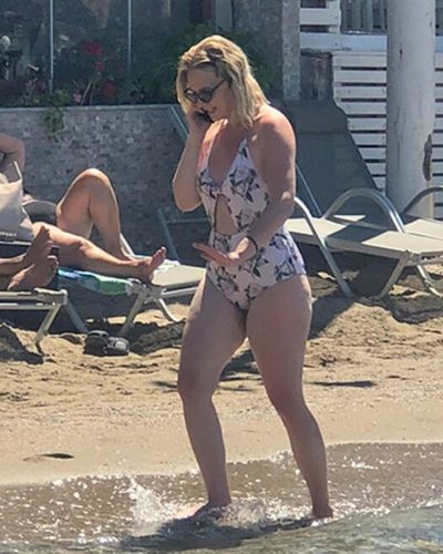 Hayal Köseoğlu seksi ifşa fotoğrafı 497