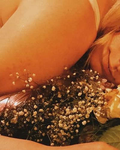 Hayal Köseoğlu seksi ifşa fotoğrafı 537
