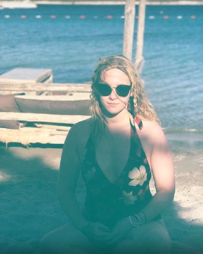 Hayal Köseoğlu seksi ifşa fotoğrafı 544