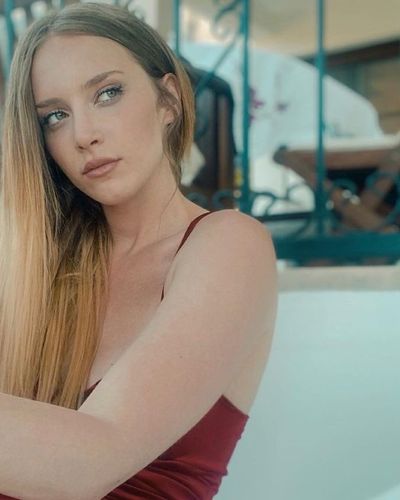 Hayal Köseoğlu seksi ifşa fotoğrafı 558