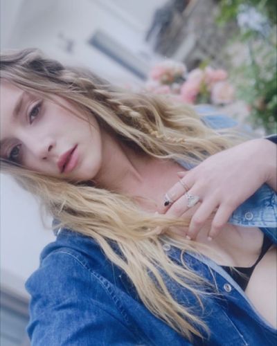 Hayal Köseoğlu seksi ifşa fotoğrafı 563