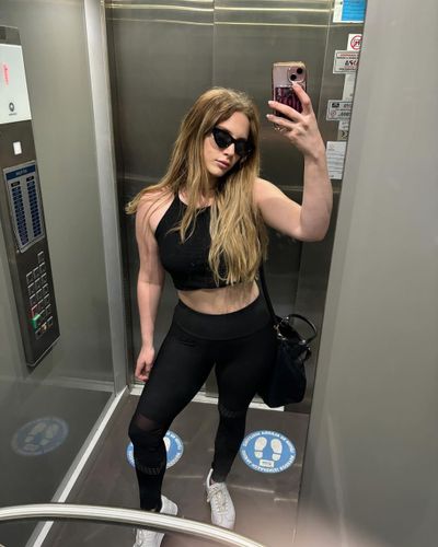 Hayal Köseoğlu seksi ifşa fotoğrafı 86