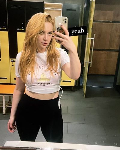 Hayal Köseoğlu seksi ifşa fotoğrafı 94