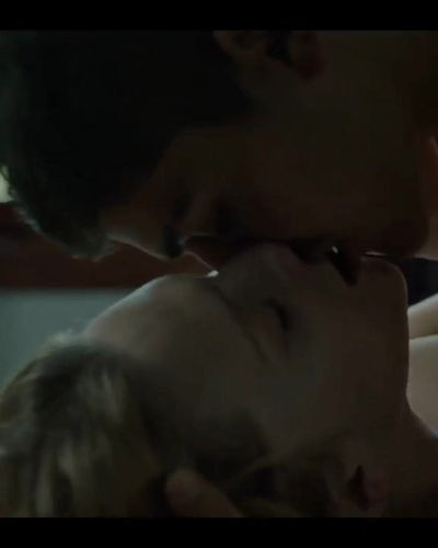 Hayal Köseoğlu seksi ifşa fotoğrafı 3 — Bir Nefes Daha (2021)