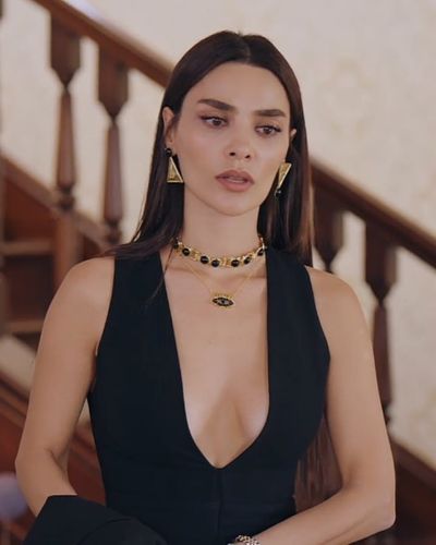 Hazal Filiz Küçükköse seksi ifşa fotoğrafı 146