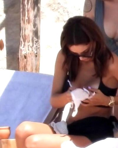 Hazal Filiz Küçükköse seksi ifşa fotoğrafı 193