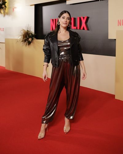 Hazal Kaya seksi ifşa fotoğrafı 107