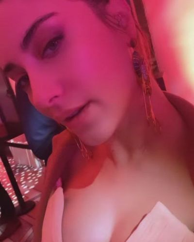 Hazal Kaya seksi ifşa fotoğrafı 122