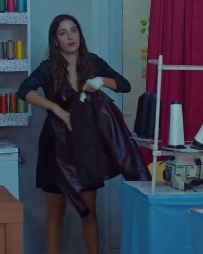 Hazal Kaya seksi ifşa fotoğrafı 161