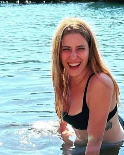 Hazal Kaya seksi ifşa fotoğrafı 198