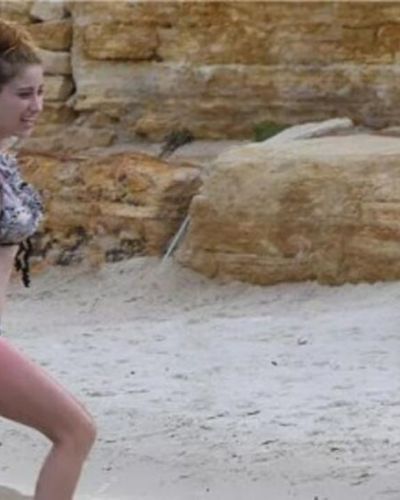 Hazal Kaya seksi ifşa fotoğrafı 230