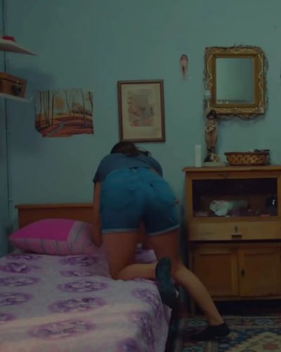 Hazal Kaya seksi ifşa fotoğrafı 240