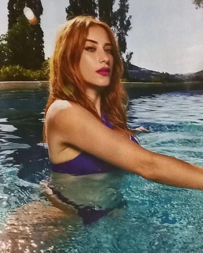 Hazal Kaya seksi ifşa fotoğrafı 241