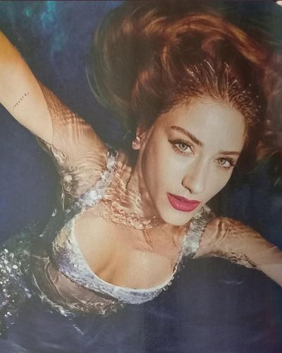 Hazal Kaya seksi ifşa fotoğrafı 254