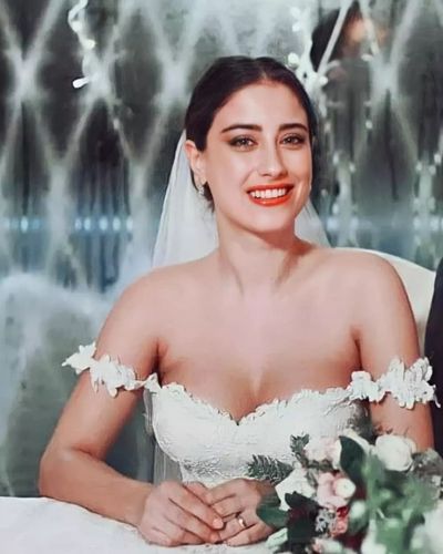 Hazal Kaya seksi ifşa fotoğrafı 268