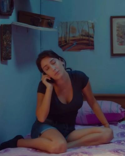Hazal Kaya seksi ifşa fotoğrafı 280