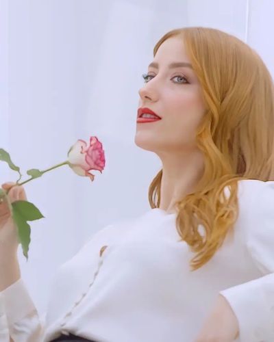 Hazal Kaya seksi ifşa fotoğrafı 312