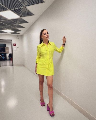 Hazal Kaya seksi ifşa fotoğrafı 336