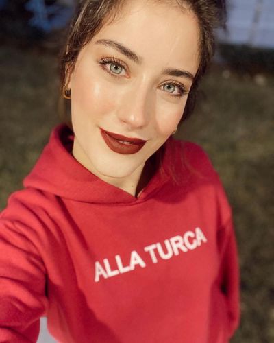 Hazal Kaya seksi ifşa fotoğrafı 370