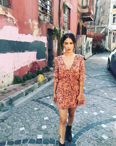 Hazal Kaya seksi ifşa fotoğrafı 384