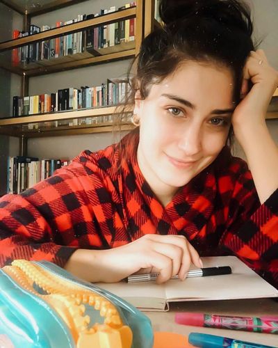 Hazal Kaya seksi ifşa fotoğrafı 388